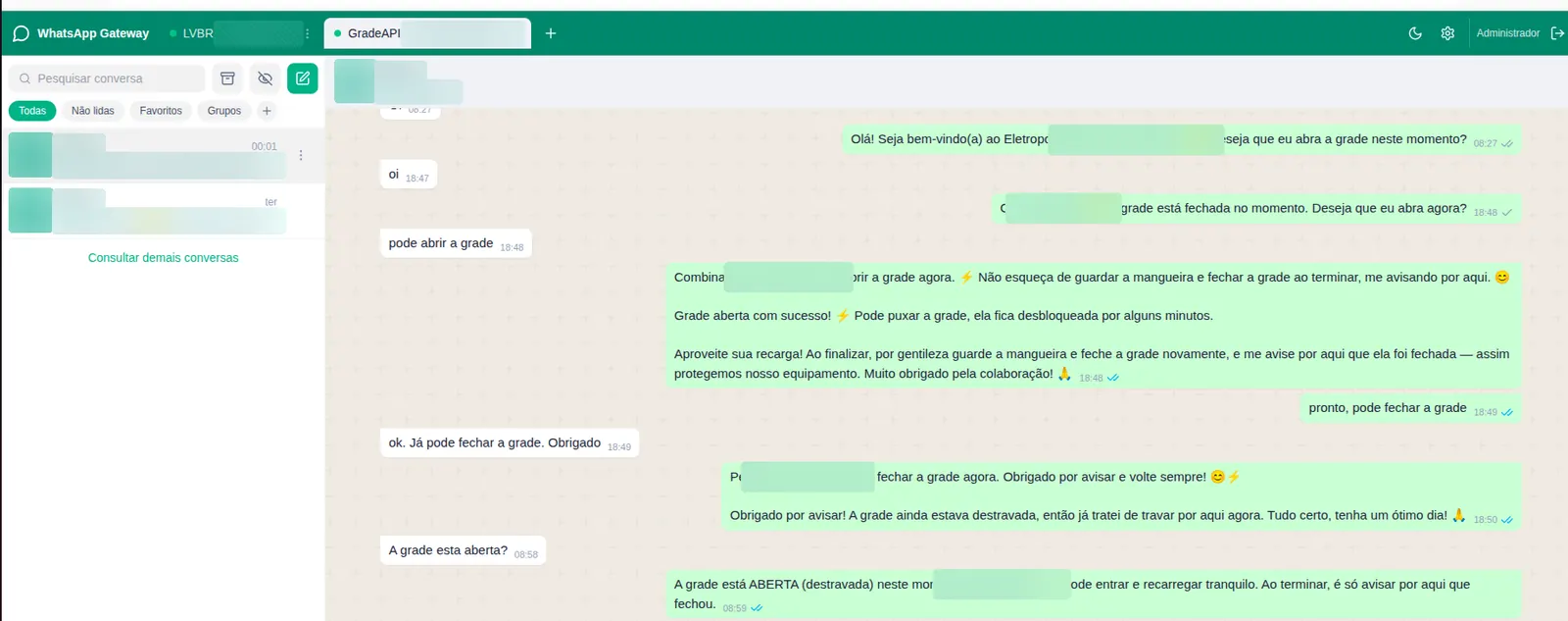 Conversa do agente no WhatsApp abrindo e fechando a grade; nomes e telefones mascarados